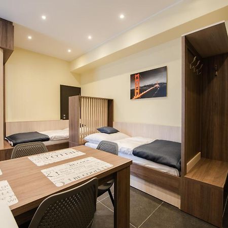 Apartments Danube Братислава Екстер'єр фото