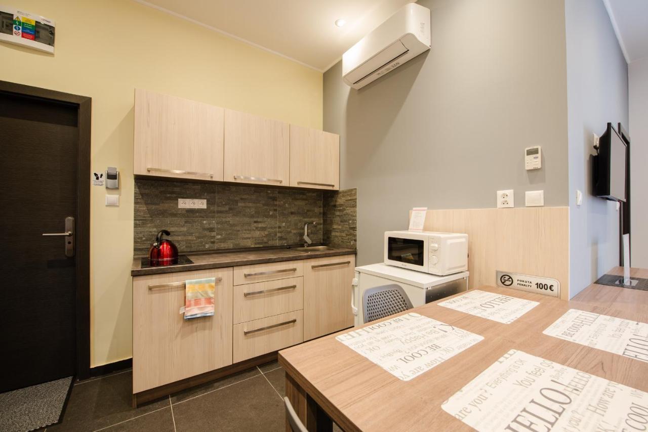 Apartments Danube Братислава Екстер'єр фото
