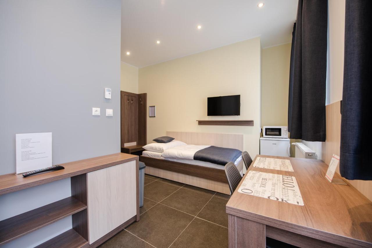 Apartments Danube Братислава Екстер'єр фото